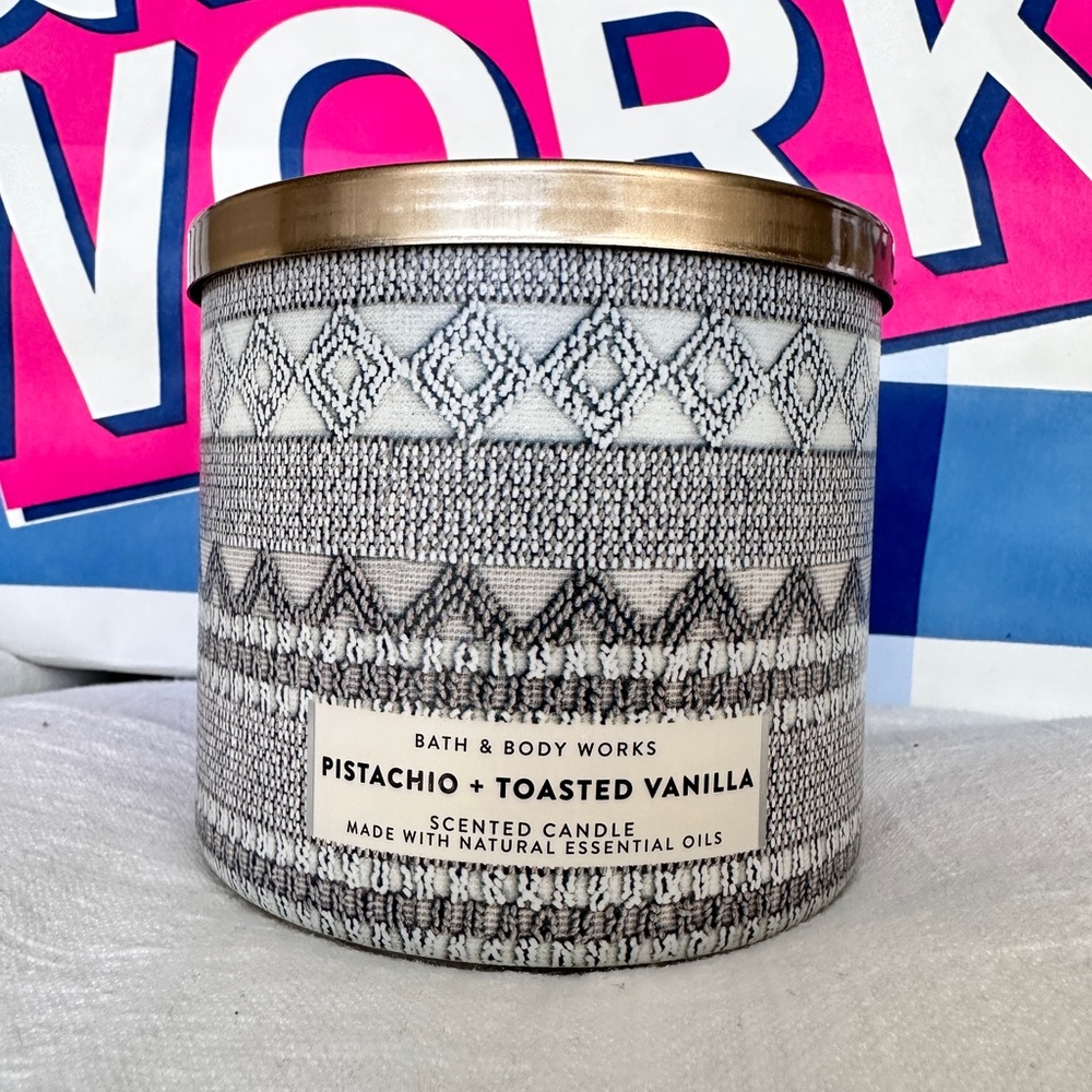 Bath & Body Works Pistachio + Toasted Vanilla 3-Wick Candle